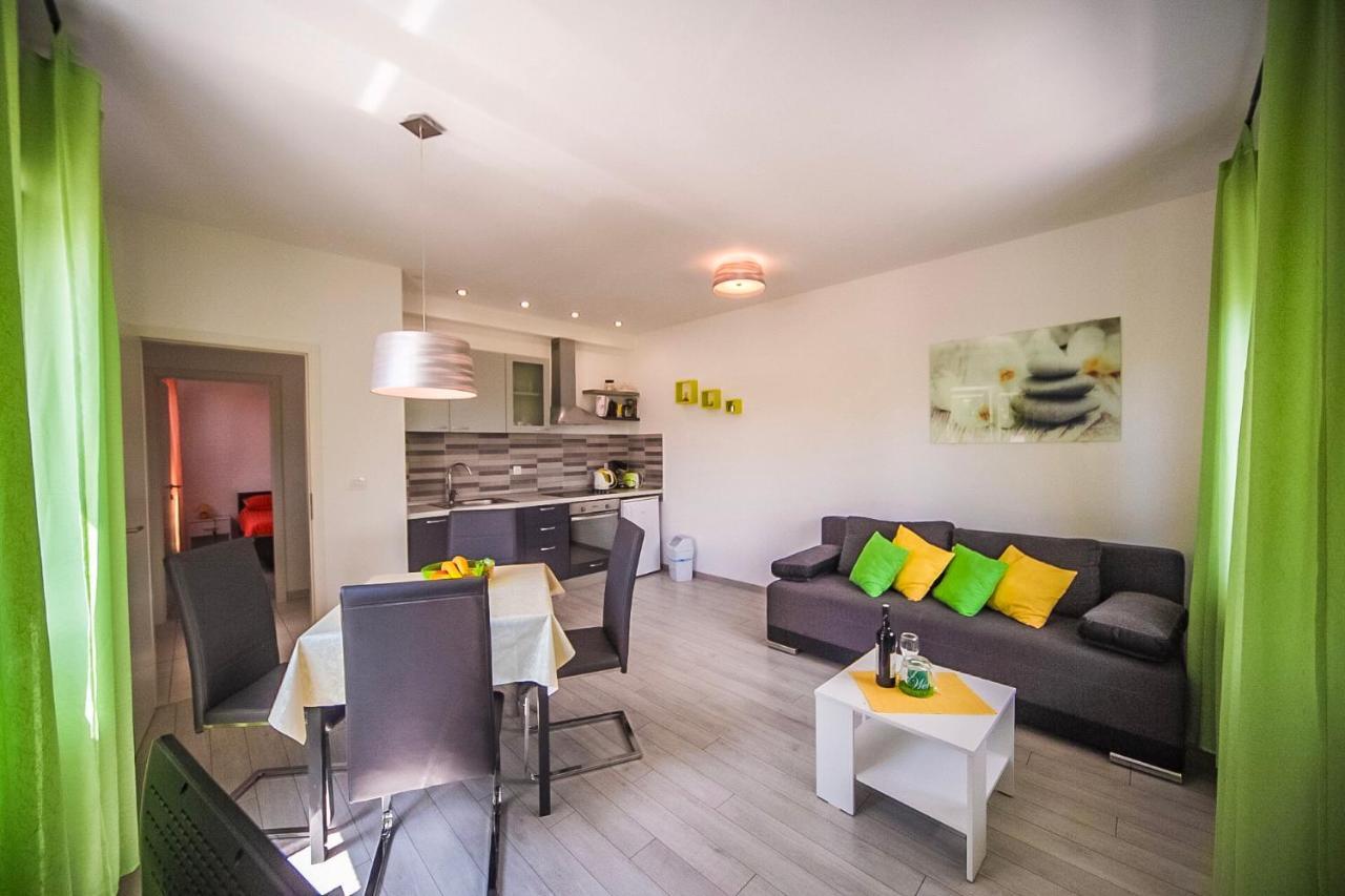 Apartman Carmen Volosko Opatija Zewnętrze zdjęcie
